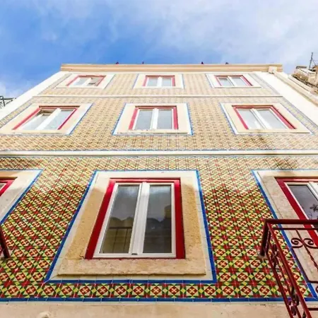 Lisbon Charming Santos Apartment W/ Patio Exterior photo